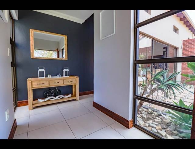 4 BEDROOM HOUSE FOR SALE IN COPPERLEAF ESTATE